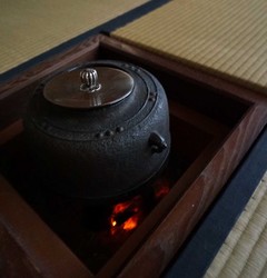 釜の火正方形jpg.jpg